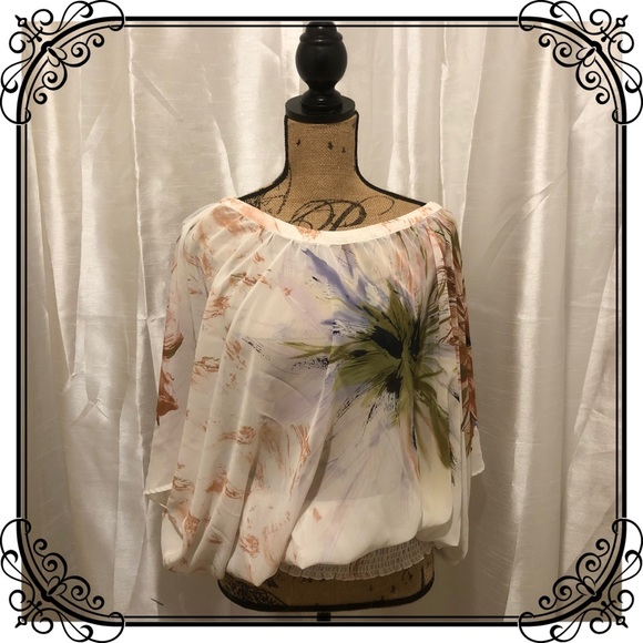 Gorgeous plus size floral blouse - Picture 1 of 1